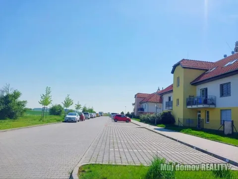 Pronájem bytu 1+kk, Holubice - Kozinec, K Višňovce, 40 m2