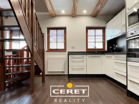 Prodej komerční nemovitosti, Žatec, Dvořákova, 139 m2