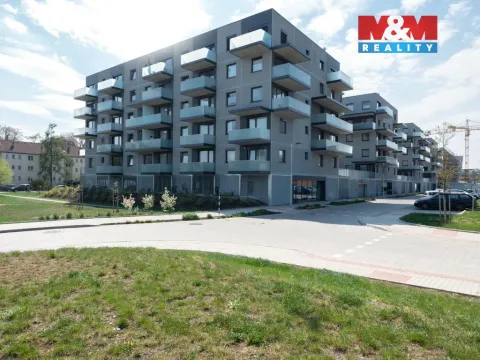Prodej bytu 2+kk, Praha - Prosek, Čakovická, 56 m2