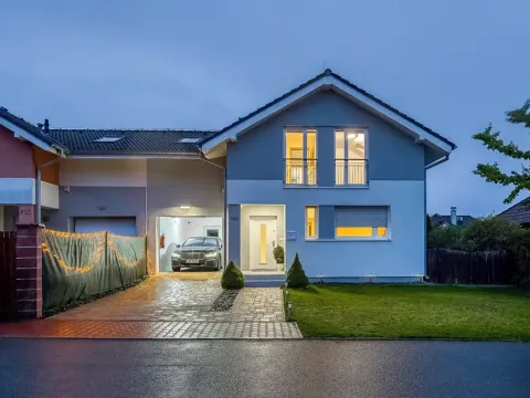 Prodej rodinného domu, Bašť, Kostelecká, 145 m2