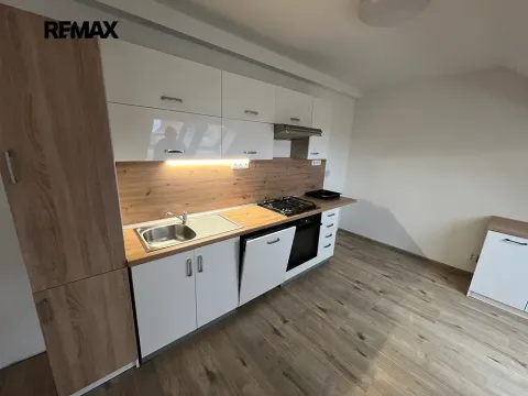 Pronájem bytu 4+kk, Kunovice, Osvobození, 129 m2