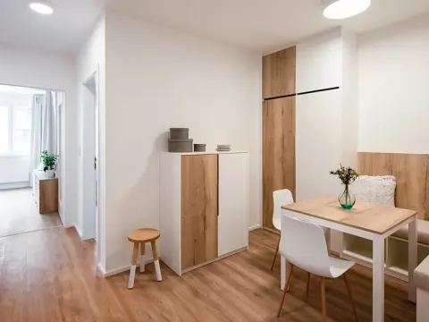 Pronájem bytu 2+1, Praha, 43 m2