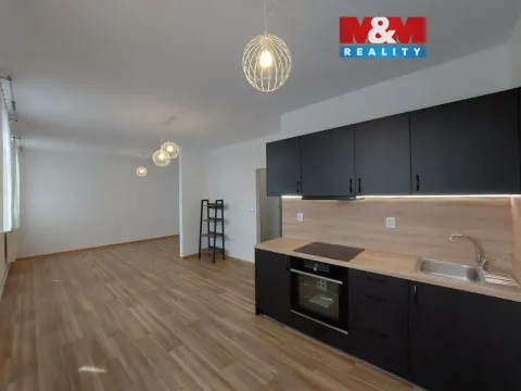 Pronájem bytu 2+kk, Humpolec, Nerudova, 35 m2