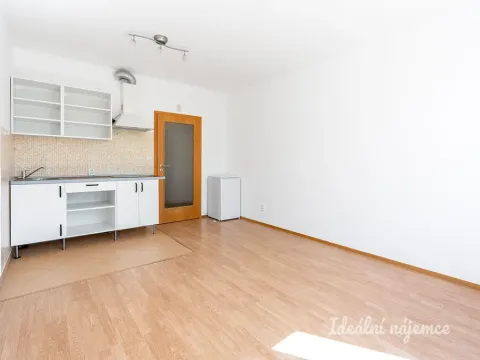 Pronájem bytu 1+kk, Praha - Stodůlky, Raichlova, 24 m2