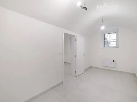 Prodej bytu 2+kk, Praha - Vysočany, Kolmá, 23 m2