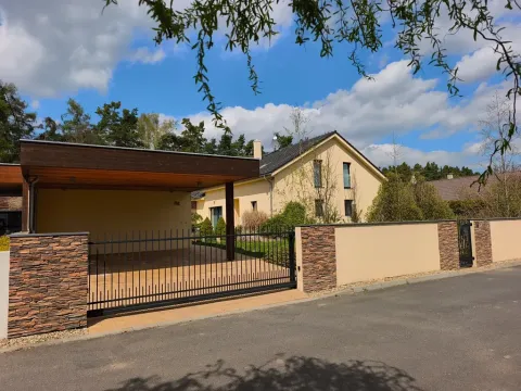 Prodej rodinného domu, Zichovec, 384 m2