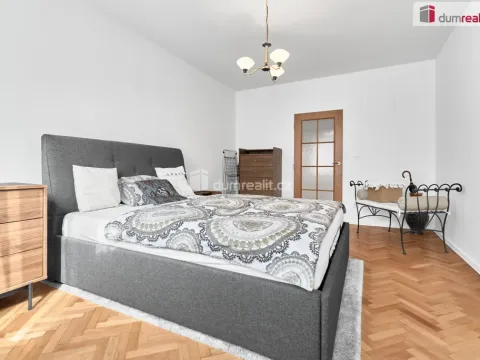 Prodej bytu 3+1, Karlovy Vary, Brigádníků, 67 m2