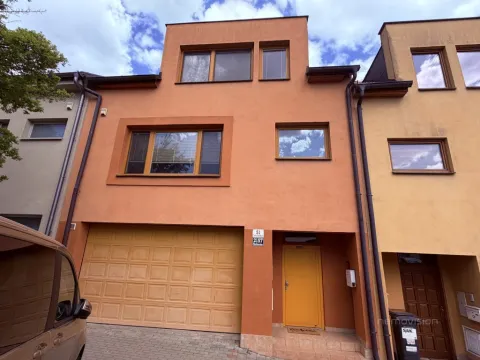 Pronájem rodinného domu, Brno - Řečkovice, Terezy Novákové, 244 m2