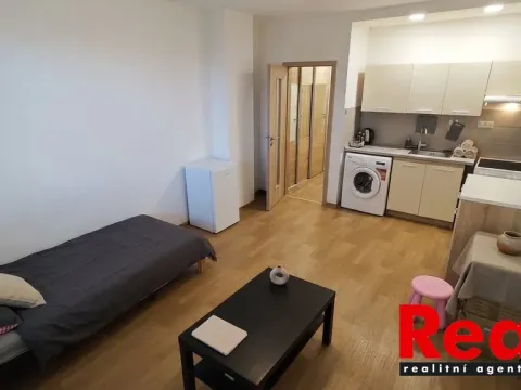 Pronájem bytu 1+kk, Brno - Komín, Součkova, 28 m2