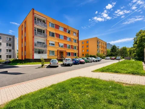 Prodej bytu 3+1, Chomutov, Kundratická, 66 m2