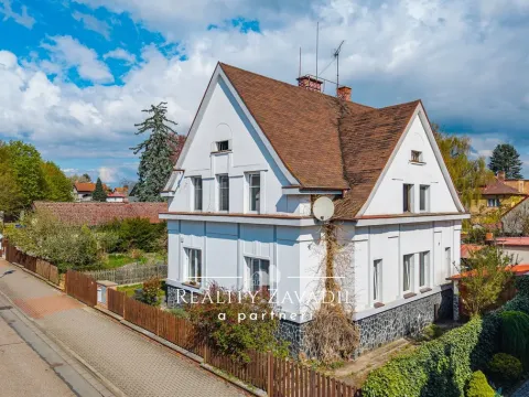 Prodej rodinného domu, Chlumec nad Cidlinou, Máchova, 216 m2