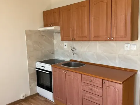Pronájem bytu 2+kk, Žatec, Černobýla, 38 m2
