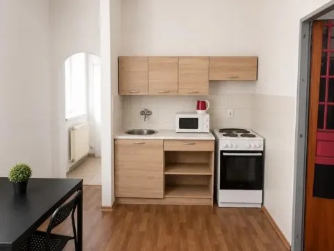 Pronájem bytu 2+kk, Ústí nad Labem - Neštěmice, Májová, 42 m2