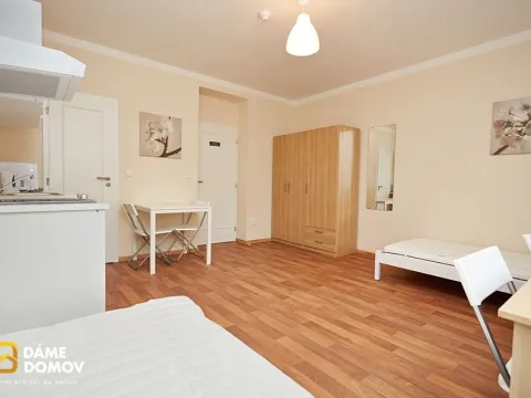 Pronájem bytu 1+kk, Zlín - Prštné, L. Váchy, 24 m2