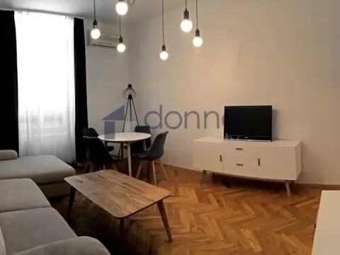 Pronájem bytu 2+kk, Praha, Rašínovo nábřeží, 47 m2