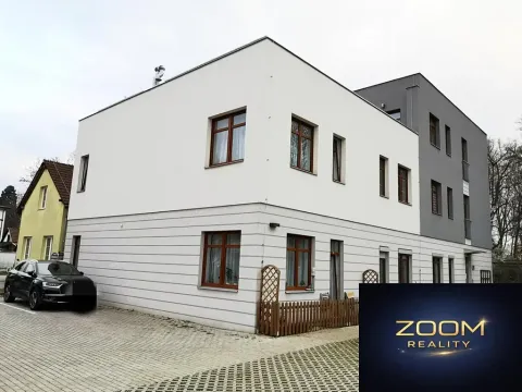 Pronájem bytu 1+kk, Praha - Uhříněves, Bečovská, 25 m2