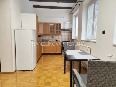 Pronájem bytu 2+kk, České Budějovice - České Budějovice 2, Husova tř., 61 m2