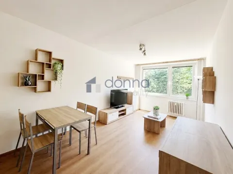 Pronájem bytu 2+kk, Praha, Janského, 44 m2