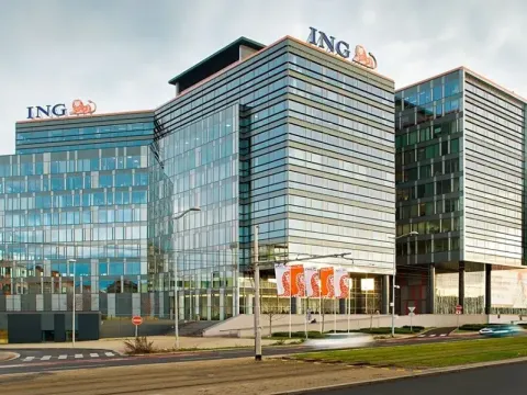 Pronájem kanceláře, Praha - Libeň, Českomoravská, 227 m2
