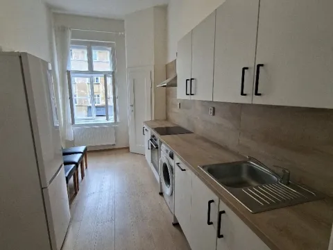 Prodej bytu 3+1, Mariánské Lázně, Hlavní třída, 83 m2