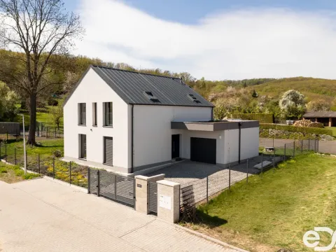 Prodej rodinného domu, Mladá Boleslav - Jemníky, 184 m2