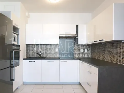 Pronájem bytu 3+kk, Praha - Háje, Jurkovičova, 78 m2