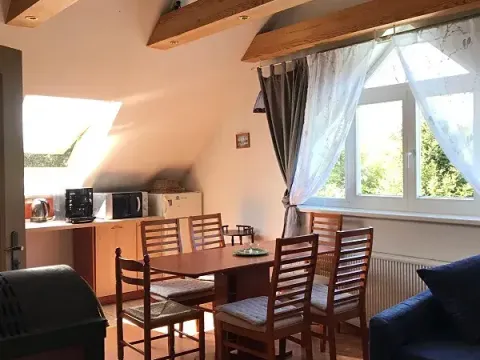 Prodej vícegeneračního domu, Pila, 220 m2