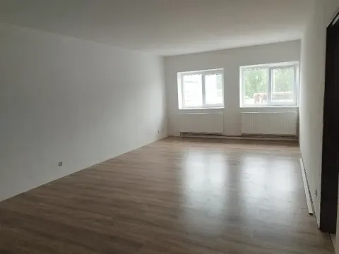 Pronájem kanceláře, Brno, Pod sídlištěm, 42 m2