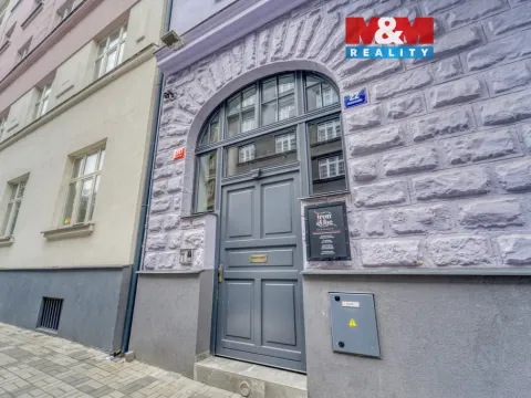 Prodej obchodního prostoru, Karlovy Vary, Foersterova, 952 m2