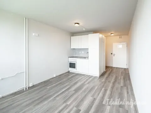 Pronájem bytu 1+kk, Praha - Střížkov, Děčínská, 23 m2