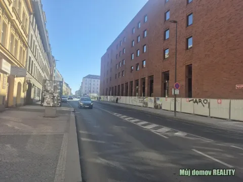 Pronájem obchodního prostoru, Praha - Žižkov, Hartigova, 88 m2
