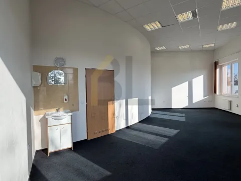 Pronájem kanceláře, Hodonín, Za Dráhou, 32 m2