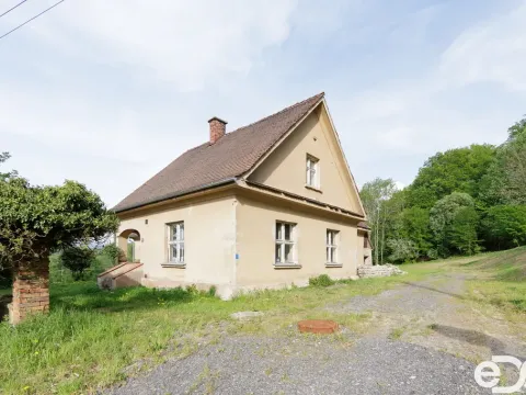 Prodej rodinného domu, Ralsko - Náhlov, 279 m2