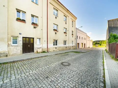 Prodej bytu 3+1, Planá, Hřbitovní, 86 m2