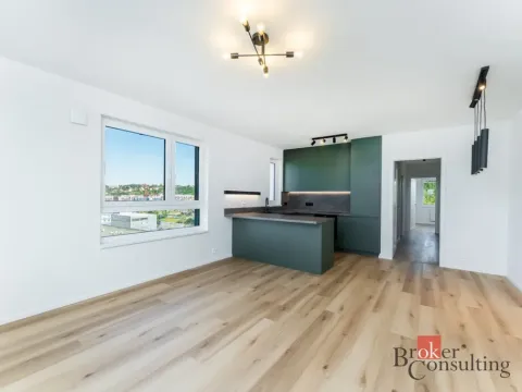 Pronájem bytu 3+kk, Praha - Hloubětín, Waltariho, 79 m2
