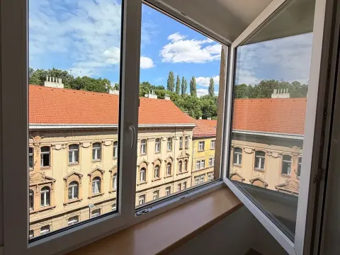Prodej bytu 3+1, Praha, Hartigova, 64 m2