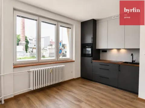 Pronájem bytu 1+kk, Opava, Nákladní, 21 m2