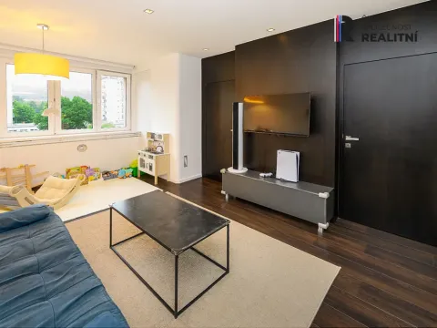 Pronájem bytu 2+1, Zlín, M. Knesla, 55 m2