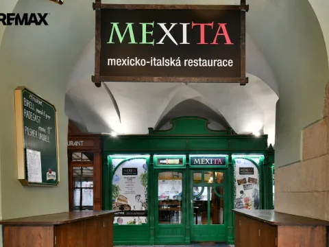 Prodej restaurace, Hradec Králové, Velké náměstí, 350 m2