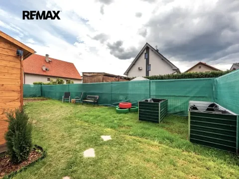 Prodej bytu 3+1, Červený Újezd, U Okálu, 62 m2