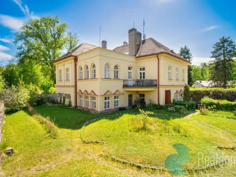 Prodej vily, Jindřichův Hradec, Karlov, 322 m2