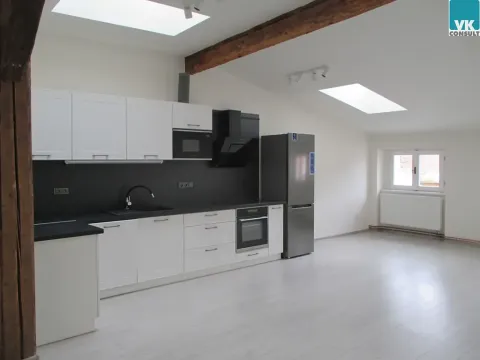 Pronájem bytu 1+kk, Litomyšl, Smetanovo náměstí, 56 m2