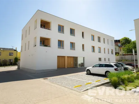 Prodej bytu 4+kk, Pardubice, 86 m2