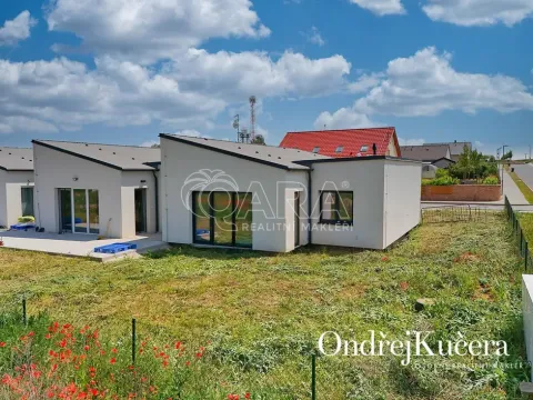 Prodej bytu 4+kk, Buštěhrad, Vrbová, 95 m2
