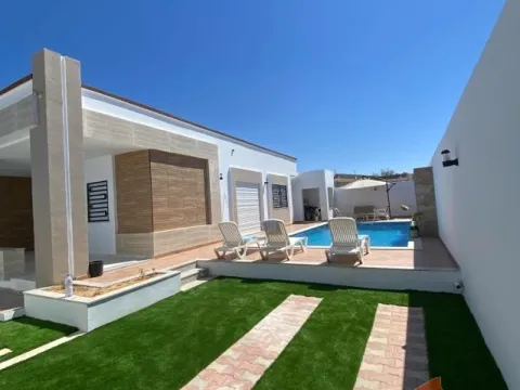 Pronájem vily, Djerba Midun,Tunisko, 170 m2