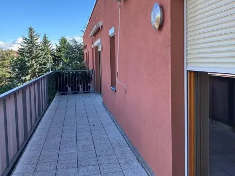 Pronájem bytu 4+1, Praha - Strašnice, 92000 m2