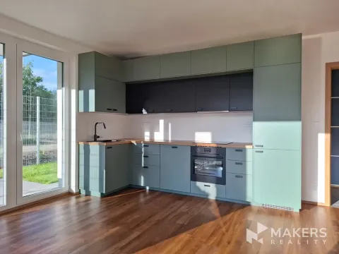 Pronájem bytu 2+kk, Praha - Vysočany, Pod Harfou, 45 m2