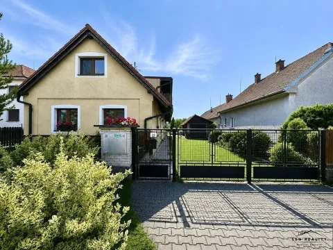 Prodej bytu 2+kk, Libišany, 81 m2