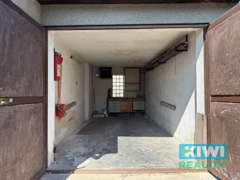 Prodej garáže, Dolní Benešov, Na Březích, 20 m2