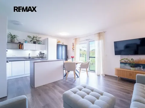 Prodej bytu 3+kk, Poděbrady, Slunečná, 78 m2